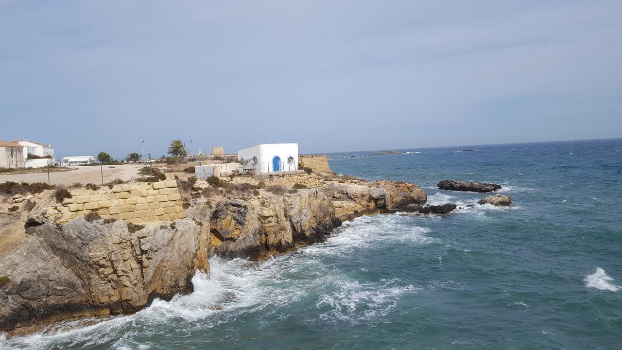 Hotel Isla Plana Табарка Екстериор снимка