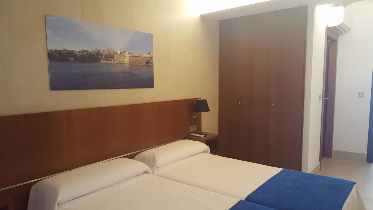 Hotel Isla Plana Табарка Екстериор снимка